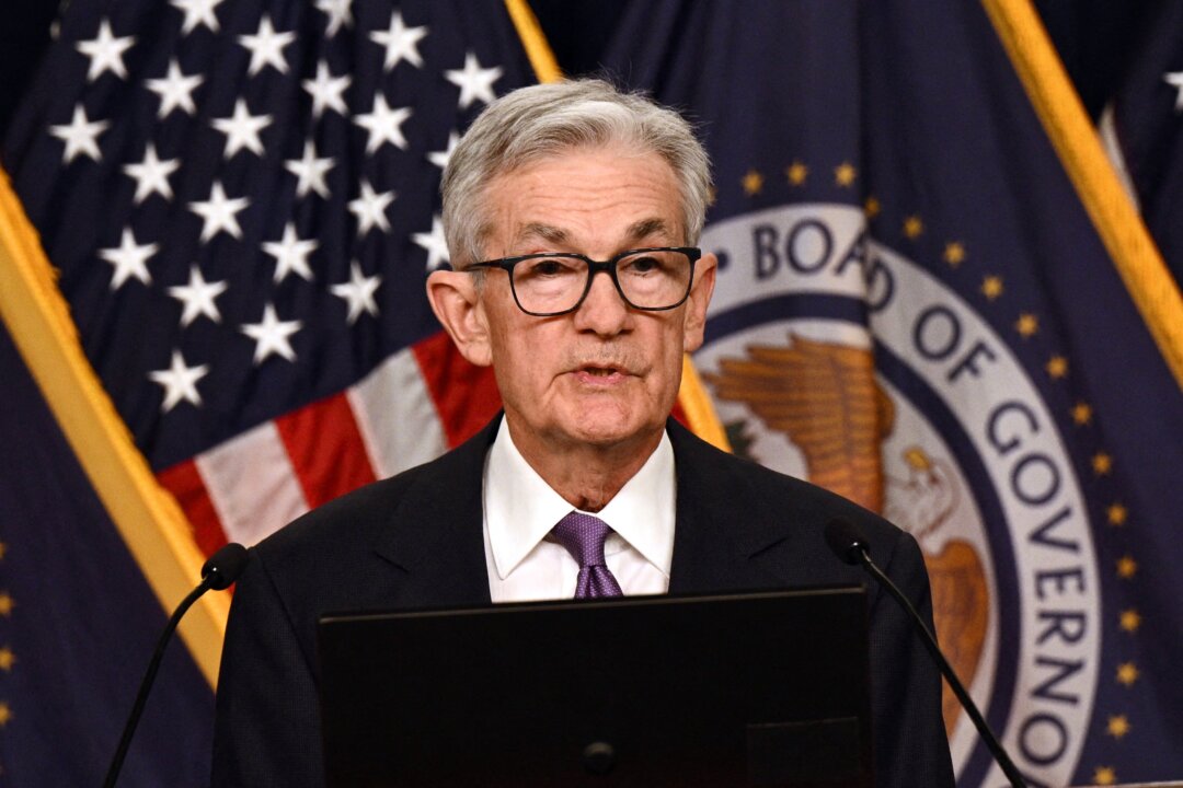 us-economy-bank-rate-the-constitution-study
